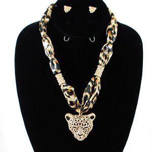 ANIMAL PRINT NECKLACE leopard face  GOLD WITH CRYSTAL accents Pierced earrings…